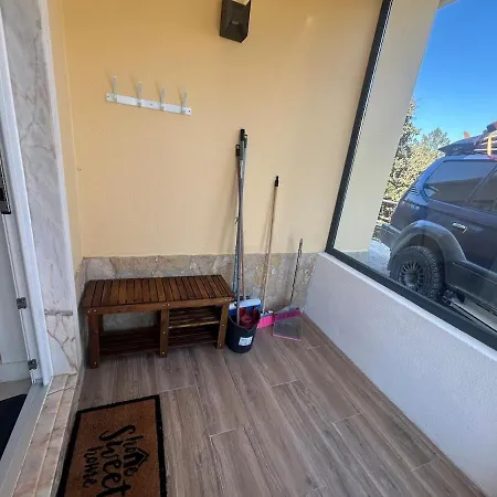 Private With Pool & Jacuzzi, Bbq & Pizzaoven
